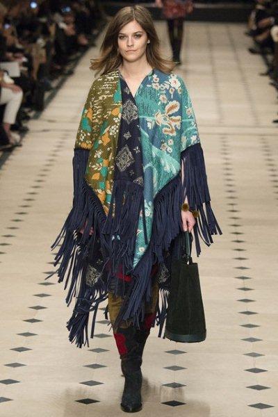 Burberry-Prorsum-fashion-trend-fall-winter-2015-2016-Capes-and-Ponchos-9