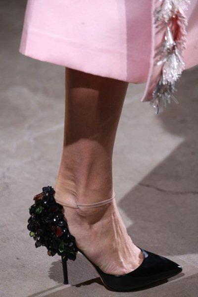fashion-trends-Shoes-with-Jewels-and-Beads-6