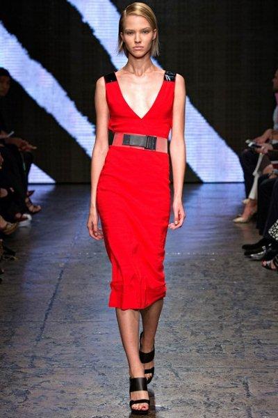 beauties/fashion-trend-Red-color-spring-summer-2015-12