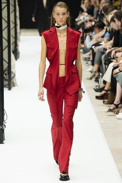 beauties/fashion-trend-Red-color-spring-summer-2015-18