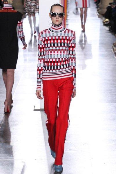 Jonathan-Saunders-Red-Fashion-Trend-Fall-Winter-2015-2016-6