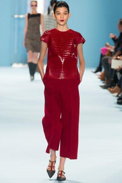 Carolina-Herrera-Red-Fashion-Trend-Fall-Winter-2015-2016-15