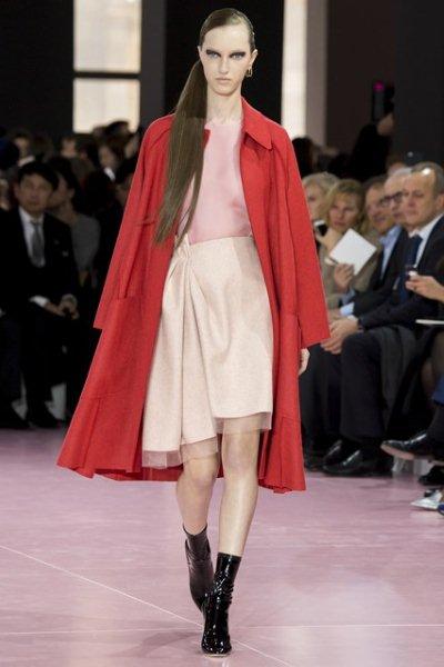 Christian-Dior--Red-Fashion-Trend-Fall-Winter-2015-2016-16
