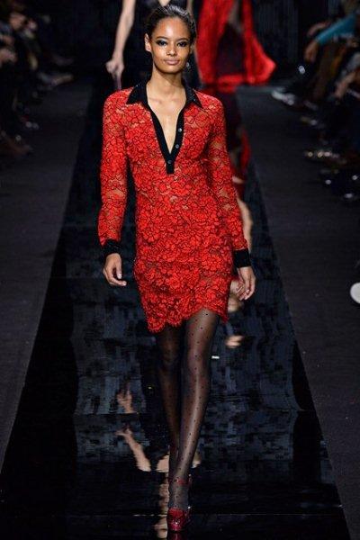 Diane-von-Furstenberg-Red-Fashion-Trend-Fall-Winter-2015-2016-17
