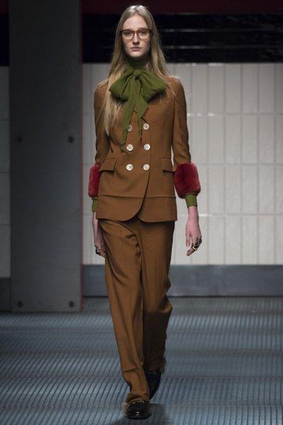 gucci-tie-neckline-blouse-fashion-trend-fall-2015-winter-2016-5