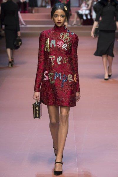Dolce-and-Gabbana-Red-Fashion-Trend-Fall-Winter-2015-2016-7