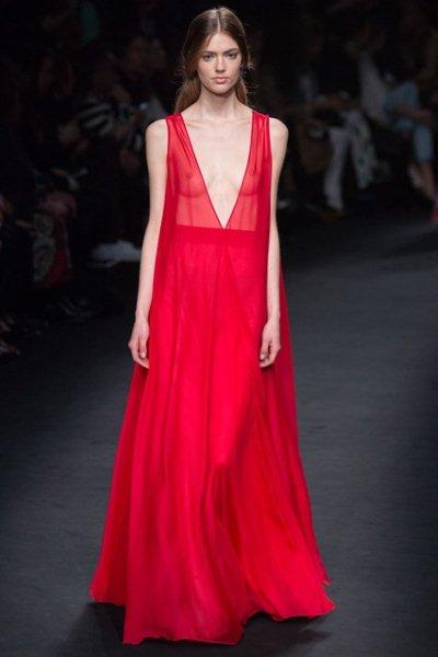 Saint-Laurent-Classic-Red-Fashion-Trend-Fall-Winter-2015-2016-3