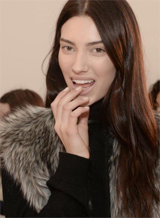 trend-nude-nails-fall-winter-2014-2015-9