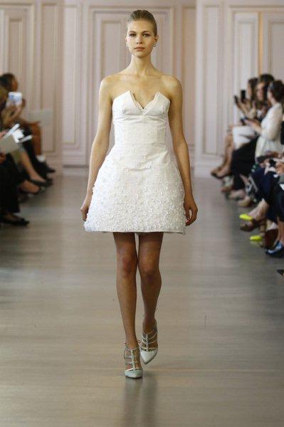 wedding-collection-Oscar-de-la-Renta-spring-summer-2016-6