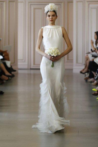 wedding-collection-Oscar-de-la-Renta-spring-summer-2016-16