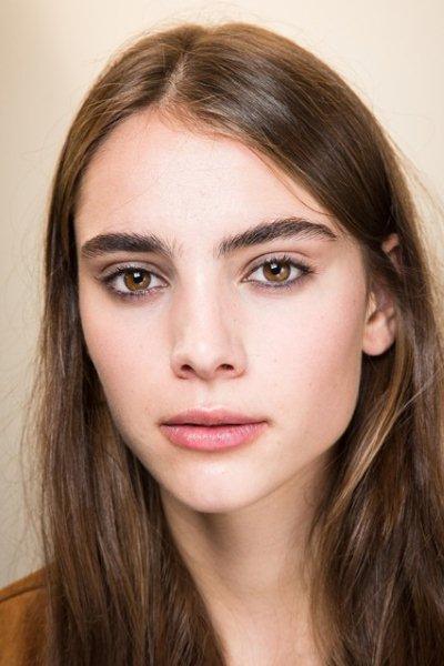 Makeup-trend-Τeen-eyeliner-Spring-Summer-2016-3
