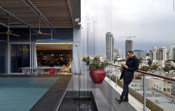Penthouse-with-a-Pool-in-Tel-Aviv-4