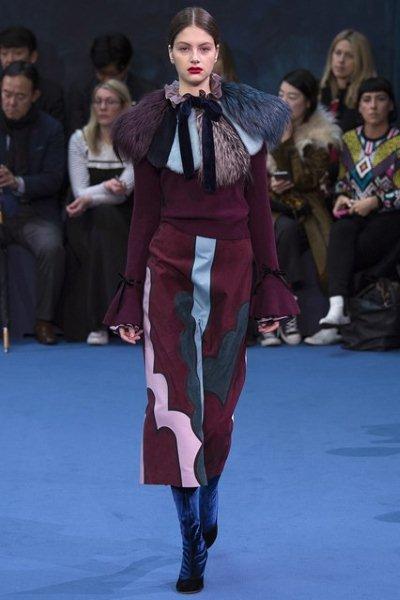 fashion-trend-extra-long-sleeves-fall-winter-2016-2017-7