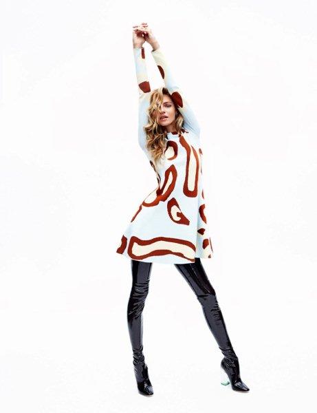 Valentina-Zelyaeva-wears-Dior-for-Elle-Spain-by-Xavi-Gordo-2