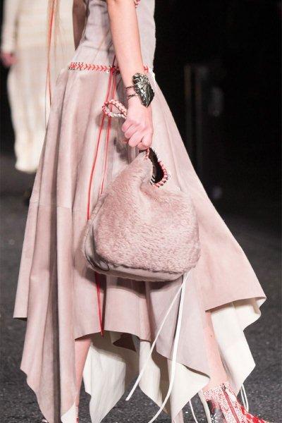 fashion-trend-fur-handbags-fall-2017-winter-2018-3