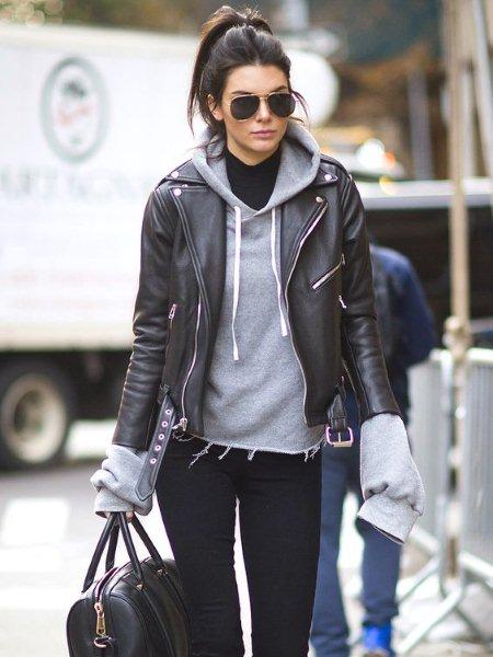 fashion-trend-extra-long-sleeves-fall-winter-2016-2017-12