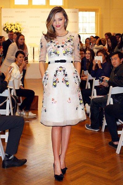 Miranda-Kerr-gorgeous-floral-dress-2