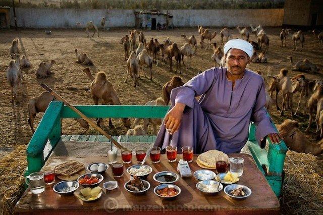 People-Around-the-World-and-What-They-Eat-2