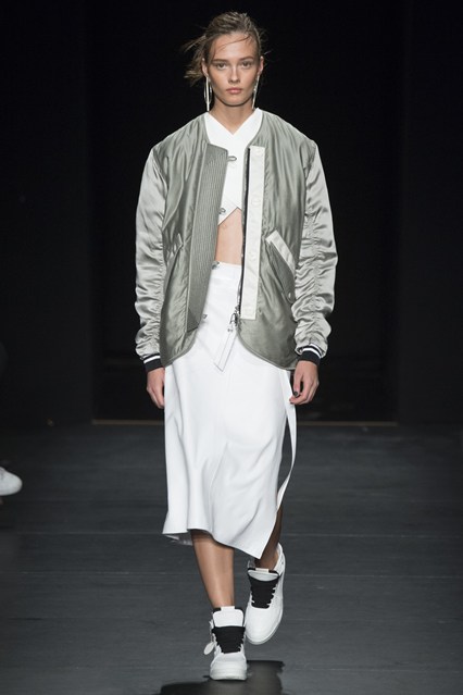 Fashion-trends-Metallics-Spring-Summer-2016-19