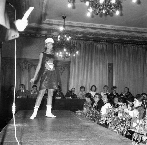 Vintage-Photos-from-fashion-shows-18