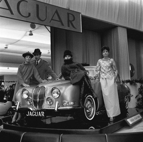 Vintage-Photos-from-fashion-shows-20